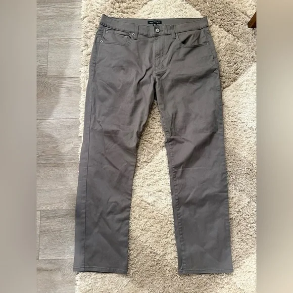 Lucky Brand Men’s 223 Straight Jeans - Picture 2 of 6